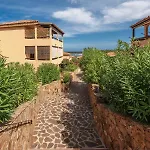 Baia De Bahas 公寓 *