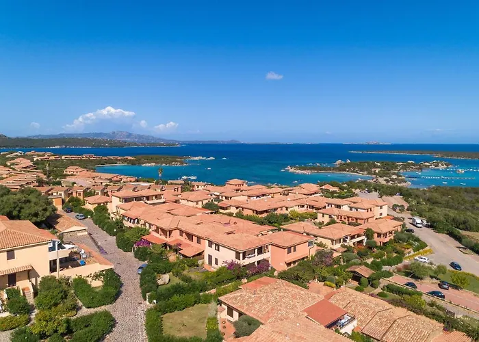 Baia De Bahas Apartment