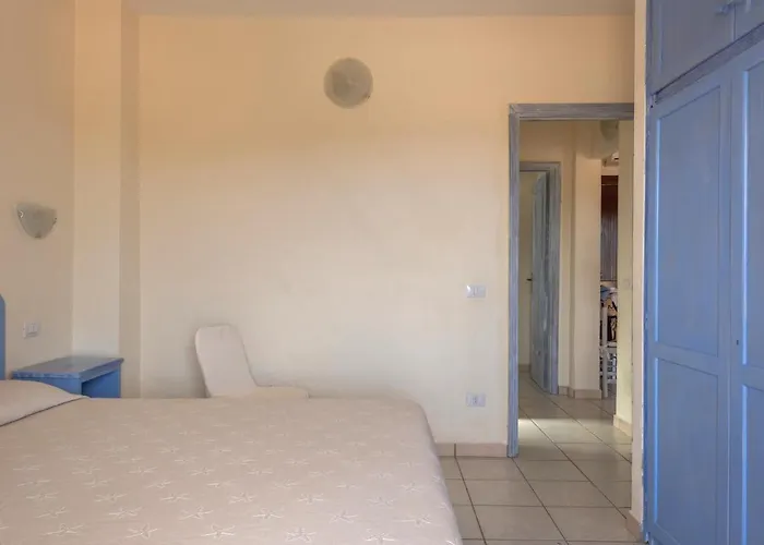 Baia De Bahas Apartment *