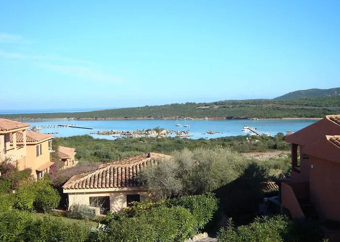 Baia De Bahas Apartment