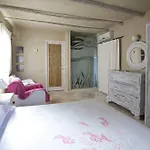 Baia De Bahas Apartman *