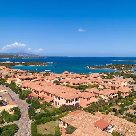 Baia De Bahas Apartment