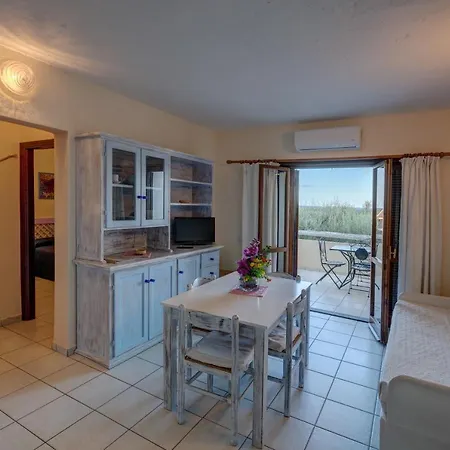 Baia De Bahas Apartment