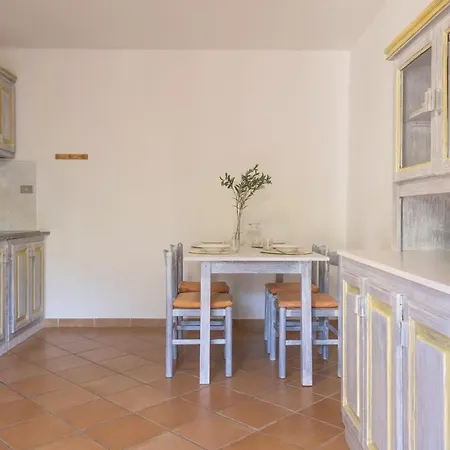 Baia De Bahas Apartment Golfo Aranci