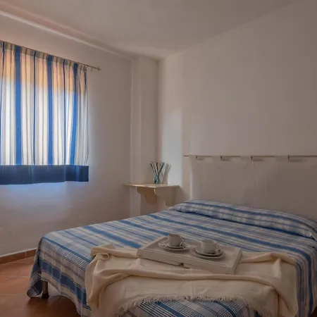 Baia De Bahas Apartment *