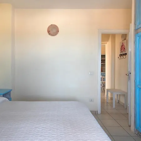 Baia De Bahas Apartment