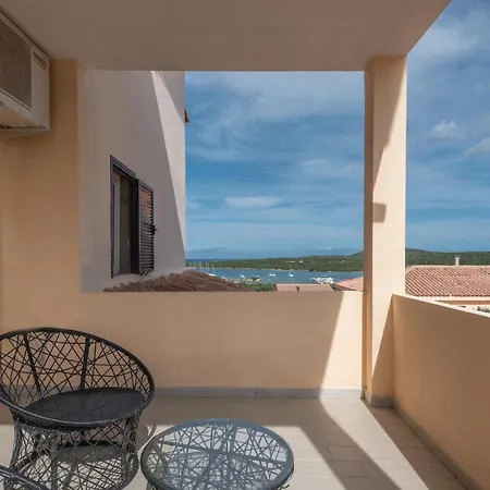 Apartment Baia De Bahas